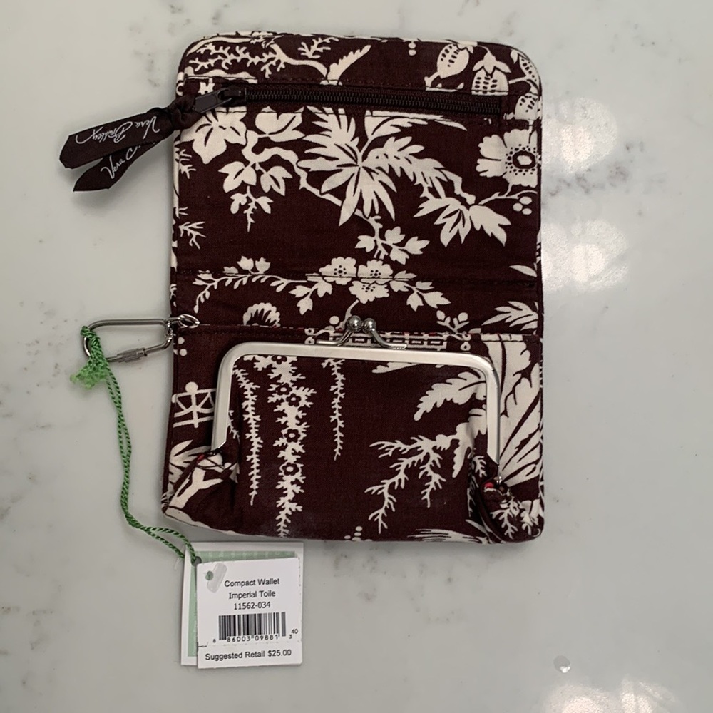 NWT! Vera Bradley compact wallet in imperial toile. - Picture 2 of 4